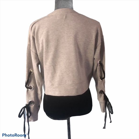 NWT Cupio Lace up sleeve crop sweatshirt XS - Picture 4 of 11